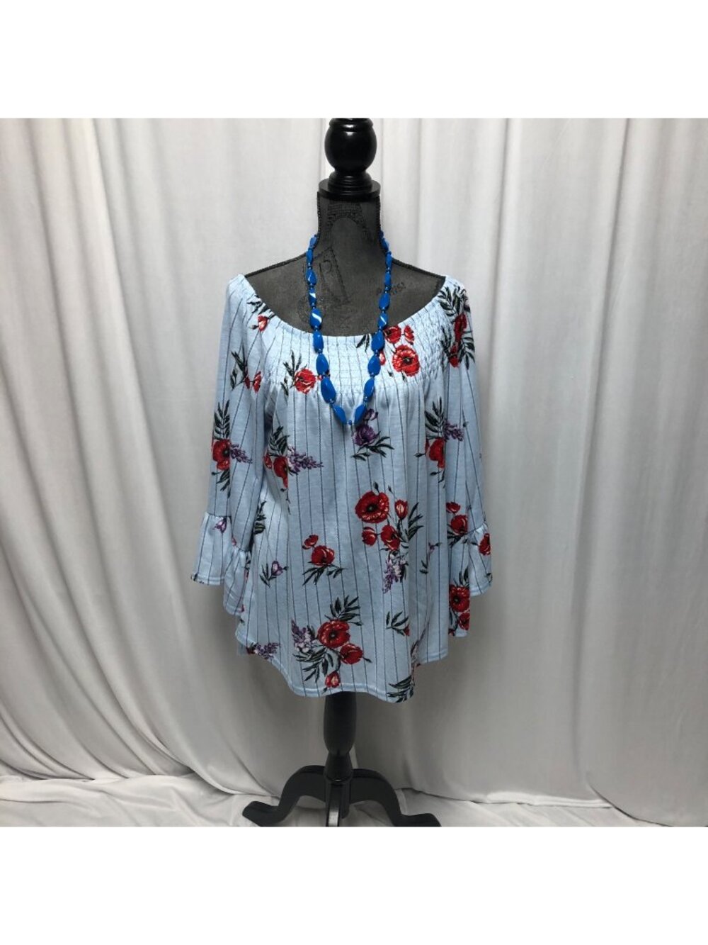 New York Laundry Peasant Shirt Womens Sz Large Light Blue Floral Bell Sleeve NEW